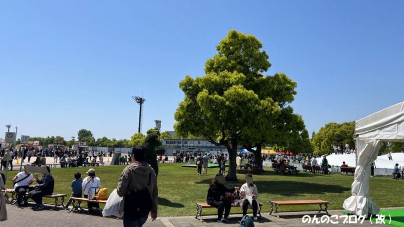 京都競馬場のひだまり広場