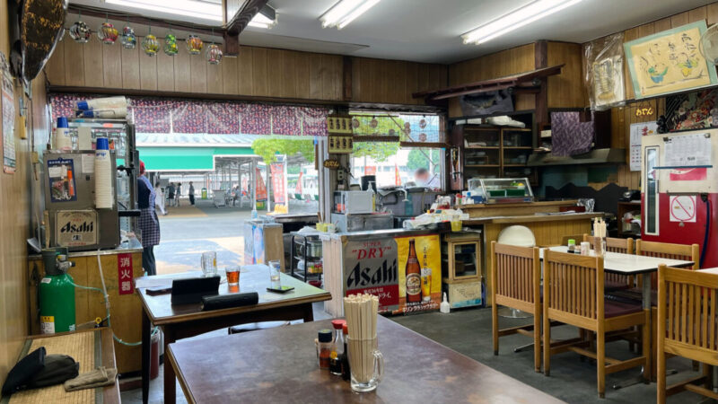 園田競馬場の園田屋さんの店内の様子