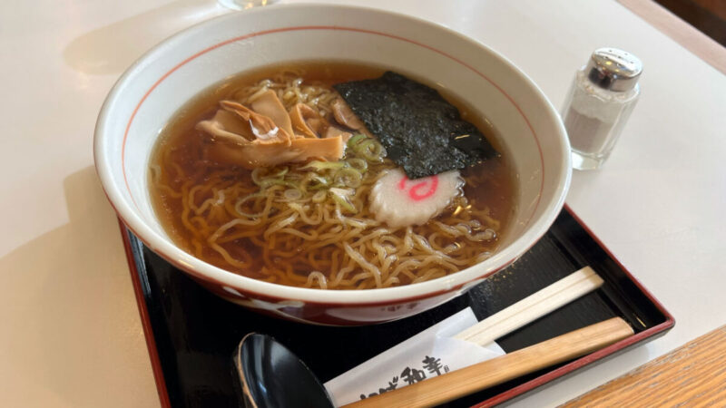 中山競馬場のいなば和幸さんの高山ラーメン